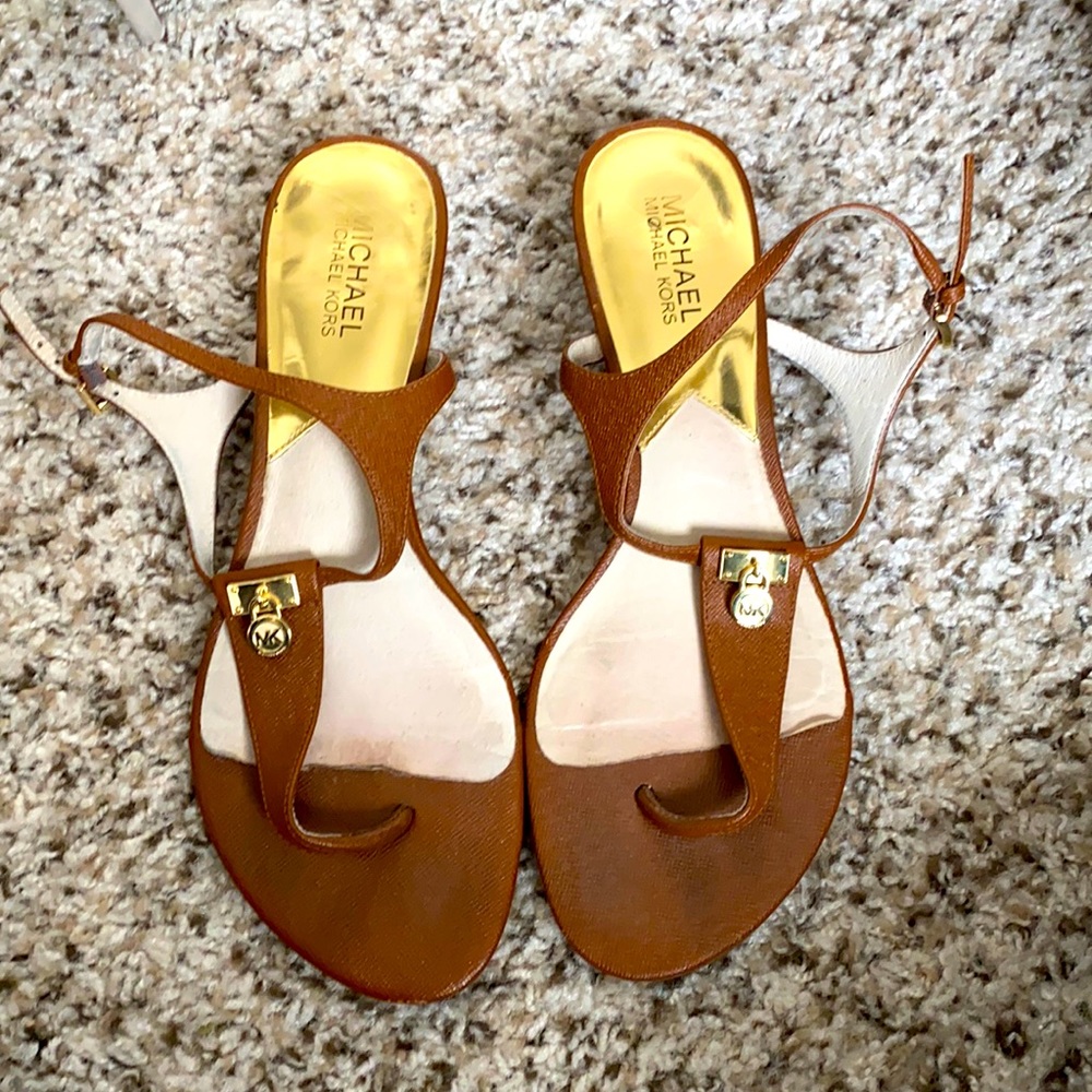 MK wedge heel